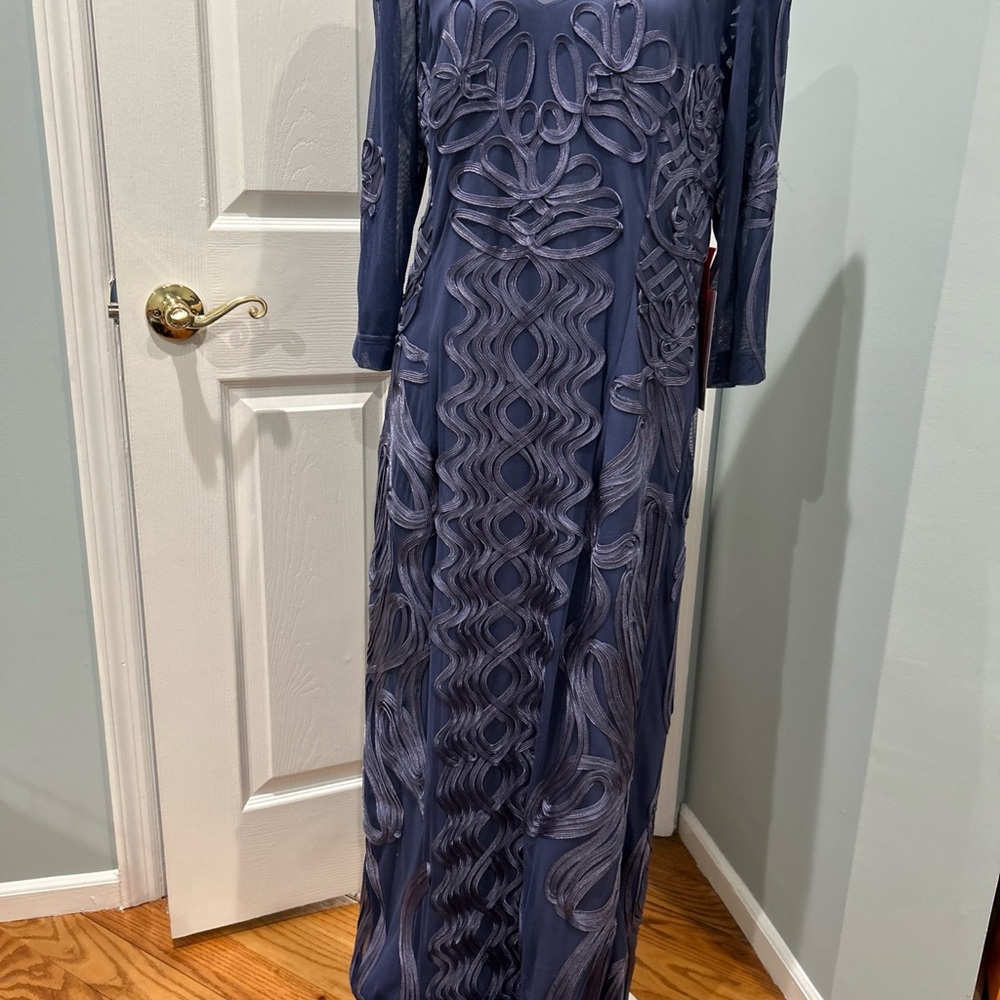 JS Collections Style Modele Lavender Embroidered Gown Size 14W New With Tag